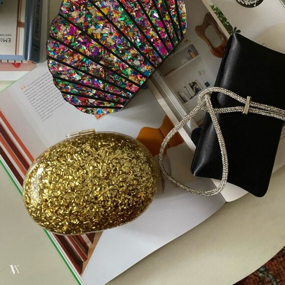 ROUND GOLD GLITTER CLUTCH PURSE - Picture 3 of 13